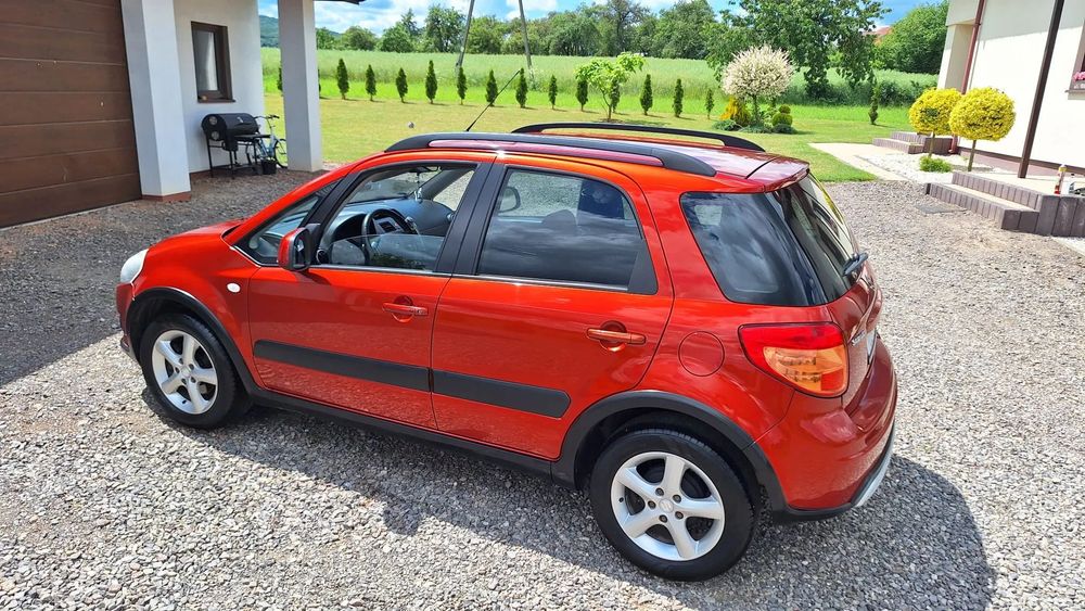Suzuki SX4 Grzane lusterka fotele Nowe opony Klimatyzacja