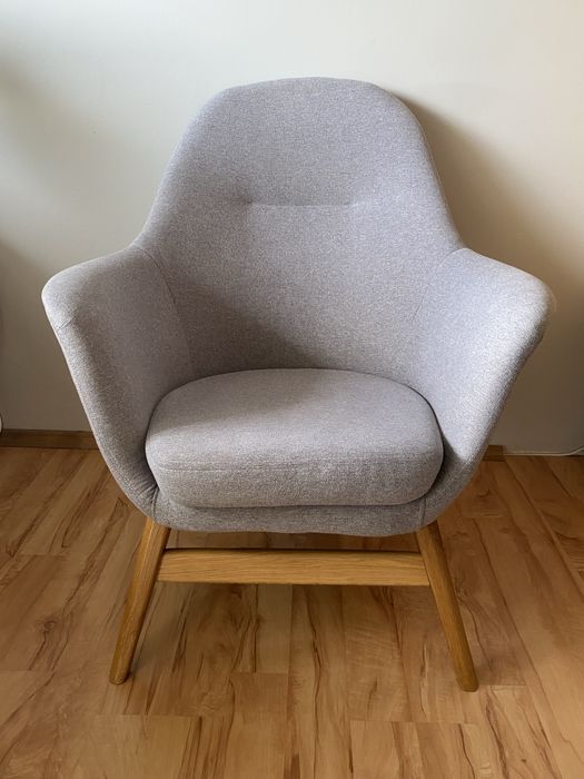 Wyprany fotel wypoczynkowy uszak