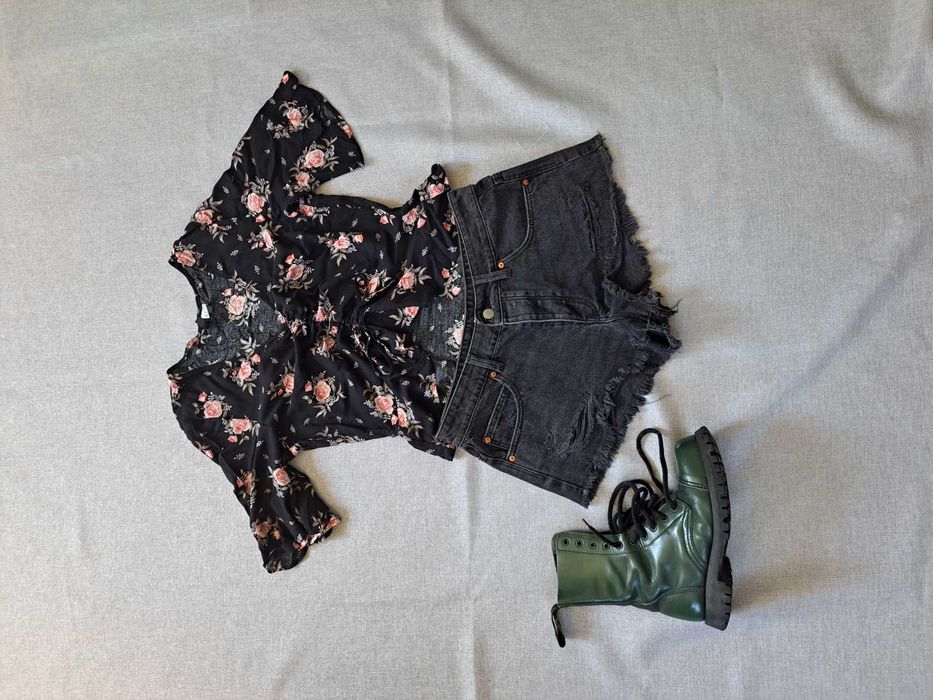 Czarne shorty z wysokim stanem