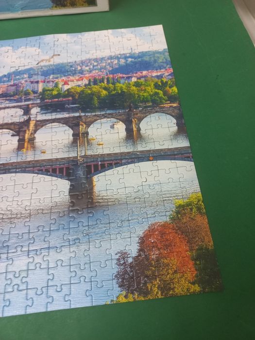 Bonito puzzle  500 peças  Completo.