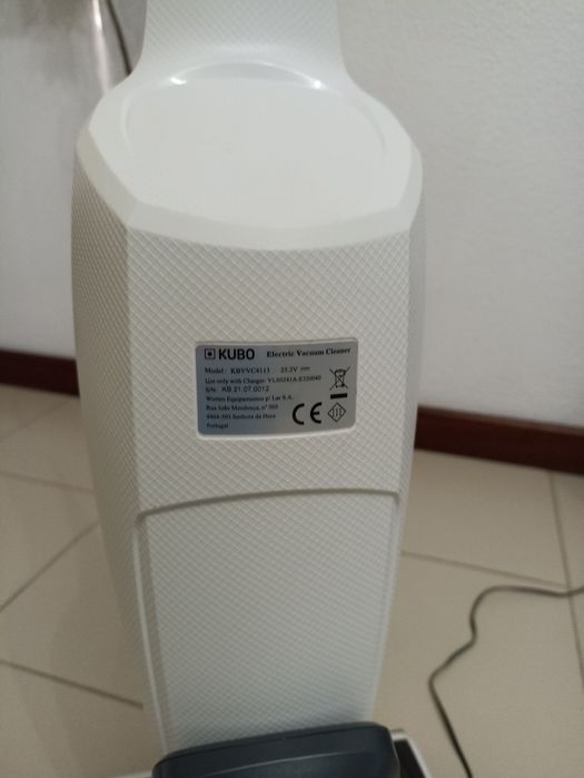 Aspirador vertical como novo 2 em 1