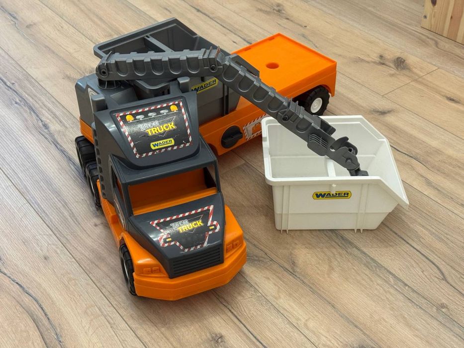 Великі машини Wader, Cat, Polesie