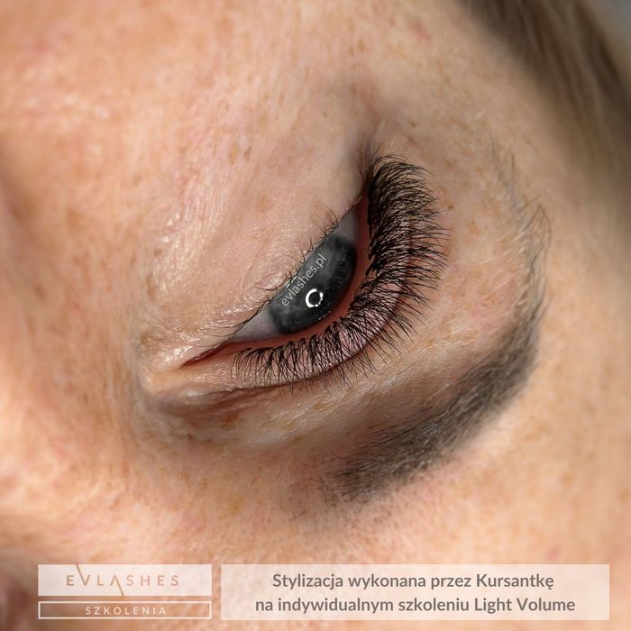 Szkolenie z rzęs 2D-5D, Light Volume, rzęsy Toruń Bydgoszcz Inowrocław