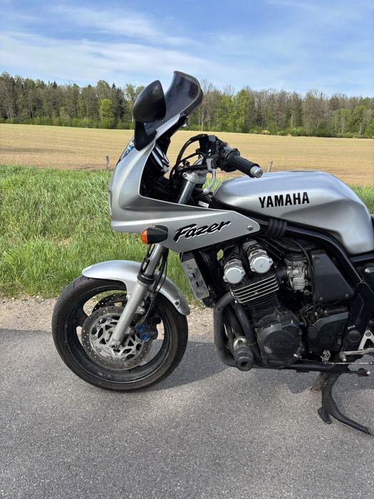 Yamaha FZS 600 FAZER na kat. A2 34 kW
