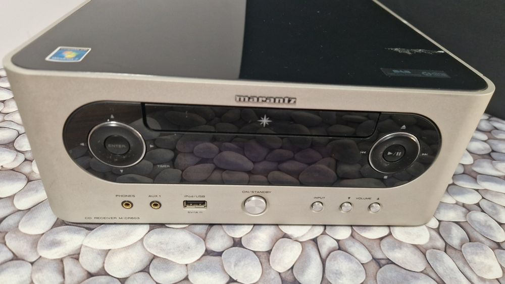 Marantz M-CR603 streamer/amplificador/leitor CD