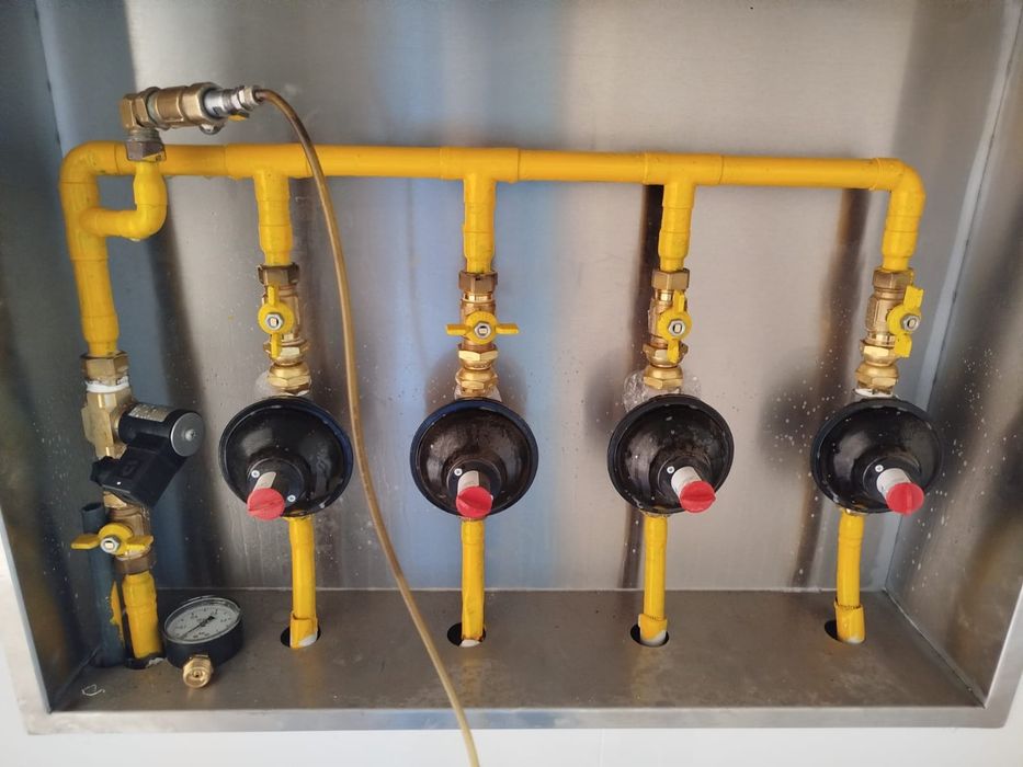 Serviço canalizações (agua e gas)