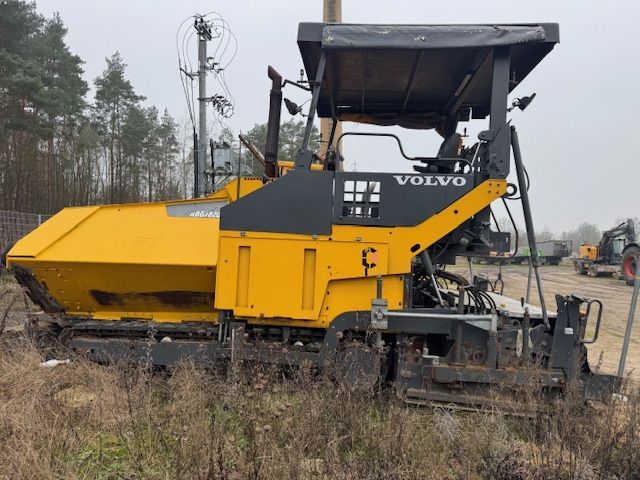 Volvo TITAN 7820  Volvo Titan 7820