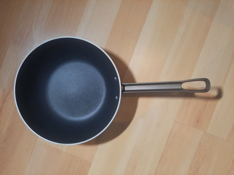 Patelnia tradycyjna Alessi 28 cm