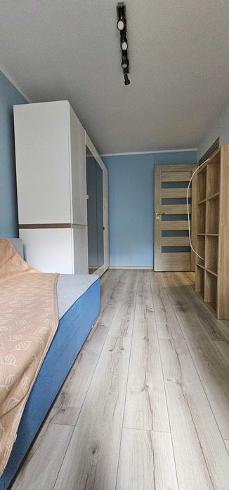 Dwa ładne pokoje z balkonem w świetnej lokalizacji.