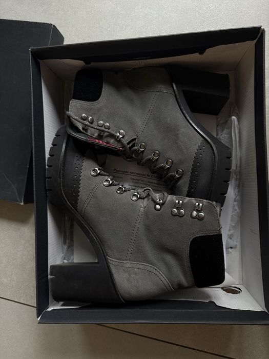 Ботильони, черевики на танкетці tommy hilfiger