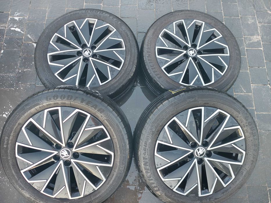 felg aluminiowych Skoda 17" + opony letnie