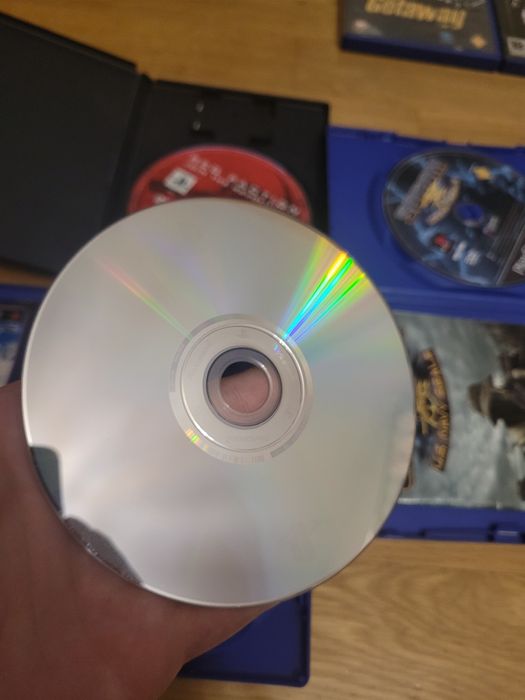 3 Gry na PS2 Red Faction, Socom, World Super Police