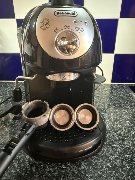 Máquina de café DeLonghi