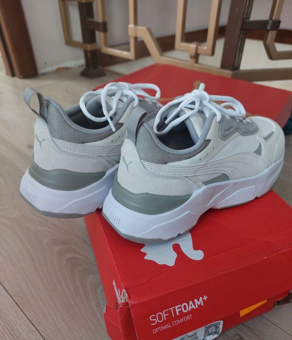 Жіночі кросівки PUMA