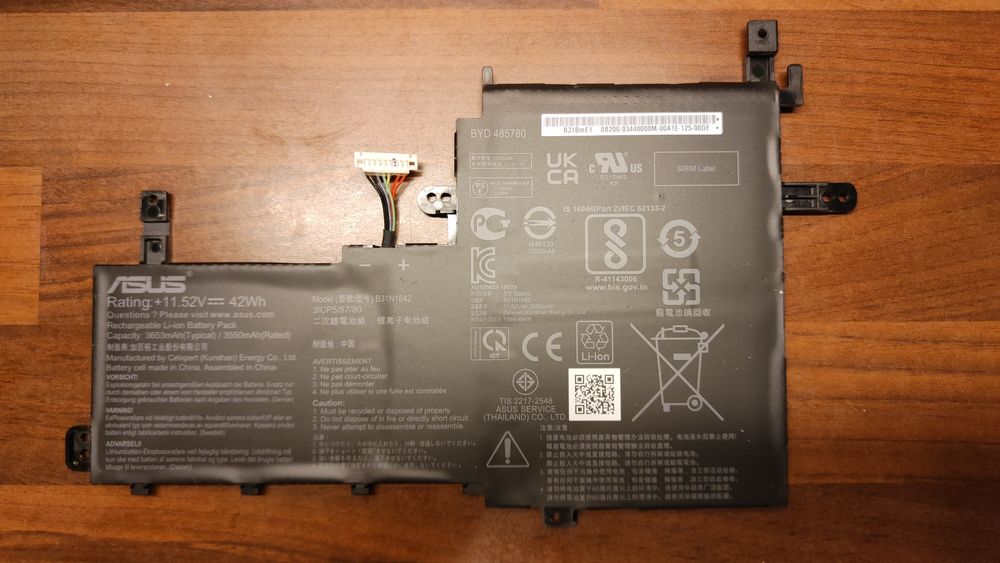 Bateria Asus B31N1842

3ICP5/57/80

3ICP5/57/80