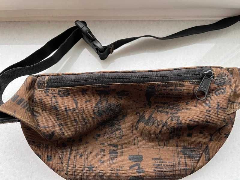 Brązowa nerka JanSport