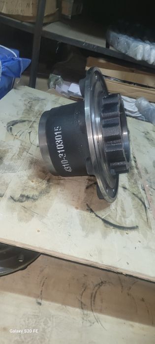 Ступица КАМАЗ 4310 колеса УРАЛ ЗИЛ ГАЗ Гайки, шайбы, подшипники ступиц