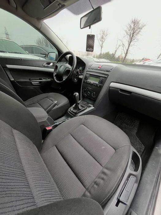 Skoda Octavia - МКПП 1.6 Бензин/Газ