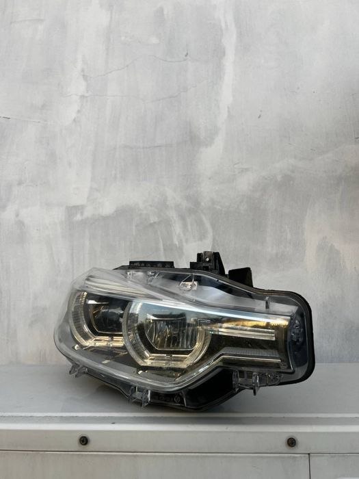 Права Led фара bmw f30