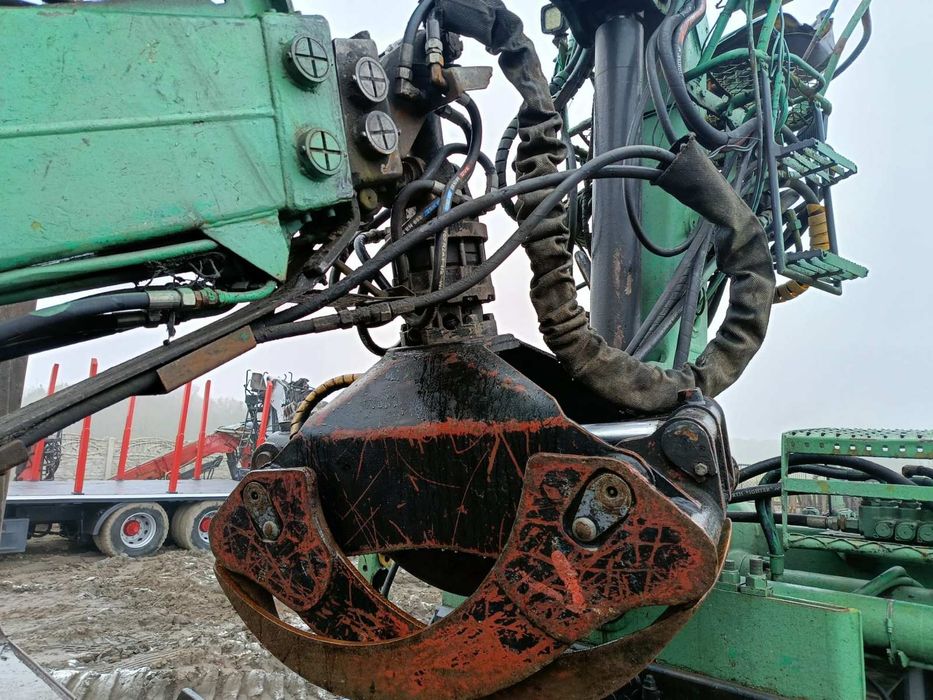 Мунипуляторы на лісовоз  123