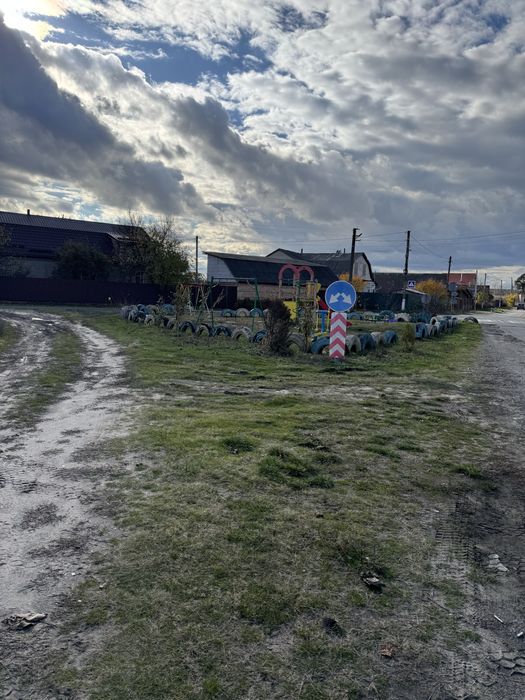 Вишгородський р-н, с. Новосілки, центр. Гарна ділянка 10 соток