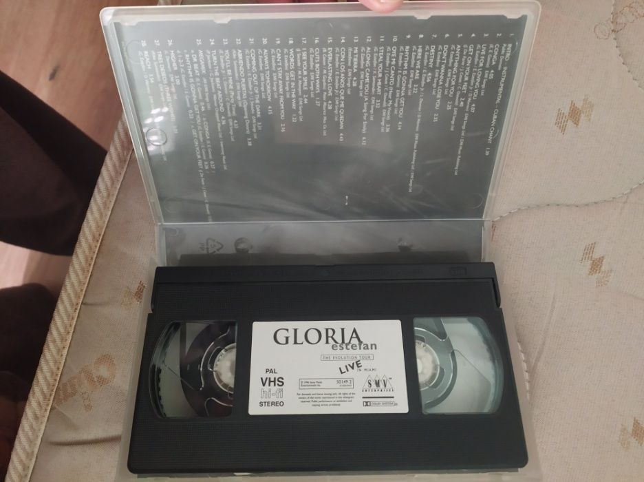 GLORIA estefan - LIVE