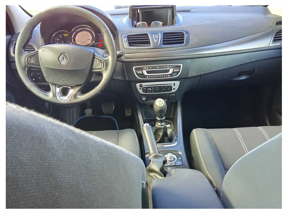 Renault Megane 1.5 Dci Diesel-- 2015