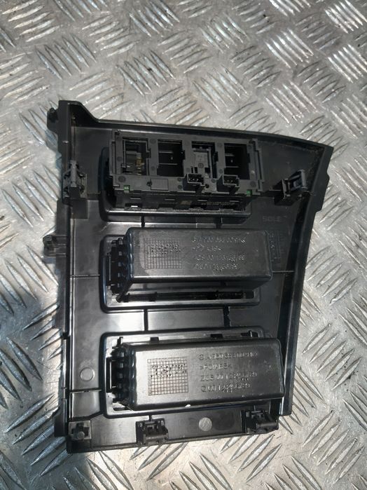 Actros Mp4 Element Konsoli Deski Rozdzielczej Przełączniki A9606802607