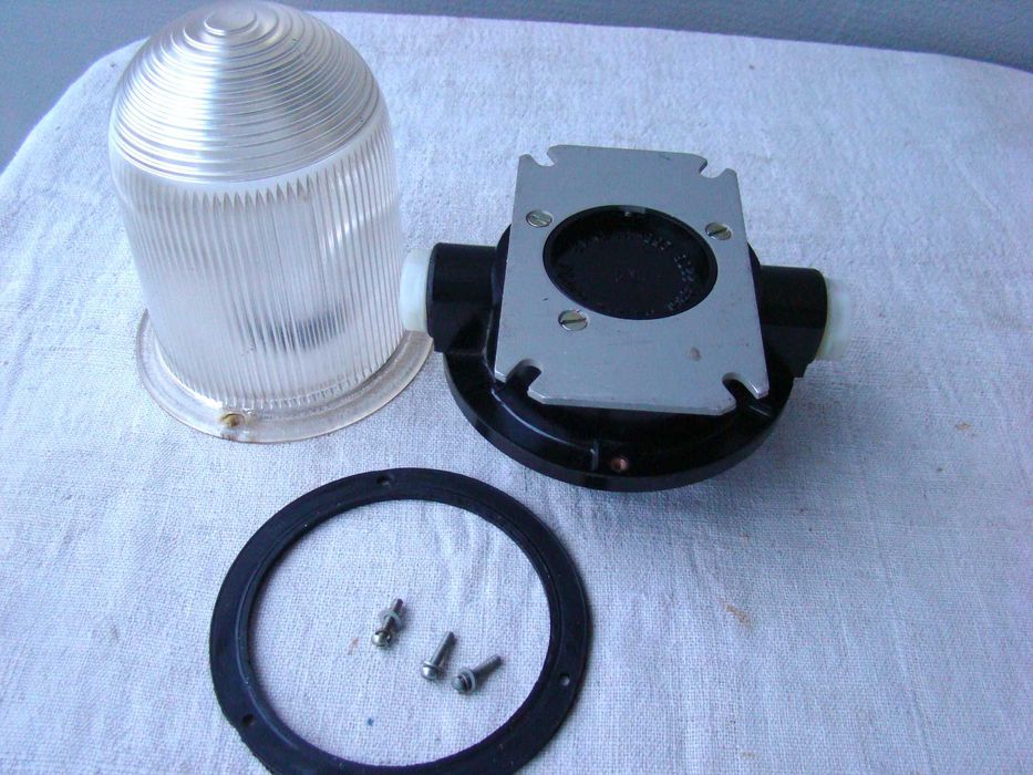 Світильник плафон герметичний для бункера часів ссср новий