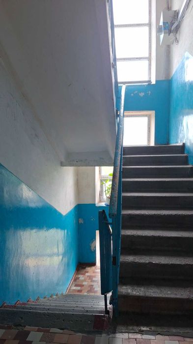 продам 1 комн на Бочарова  19 999  у.е