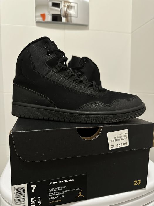 Czarne Sneakersy Nike Air Jordan Excutive Triple Black