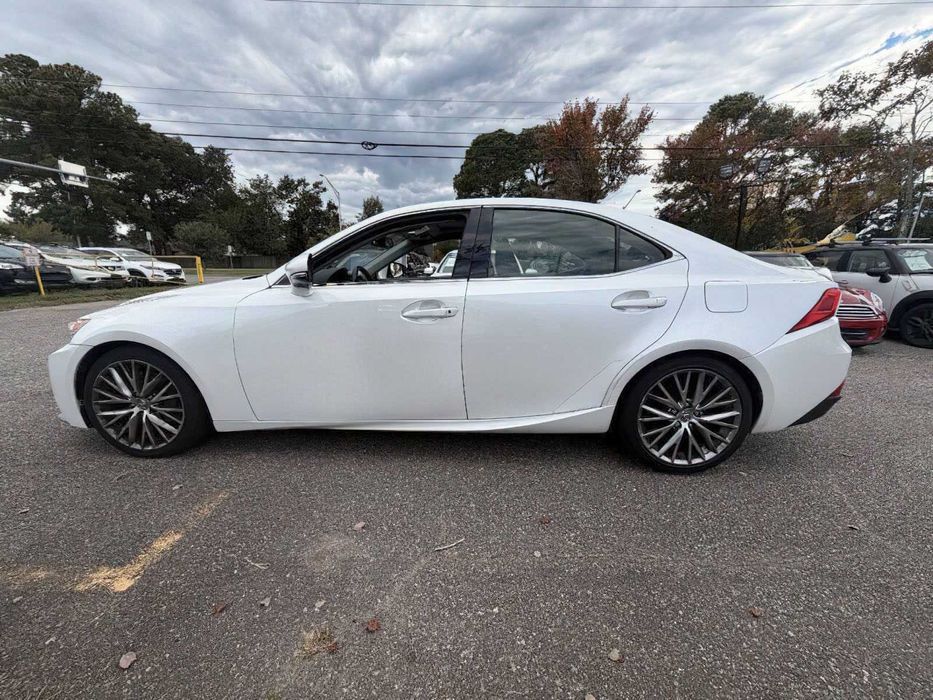 Lexus IS 300      2016