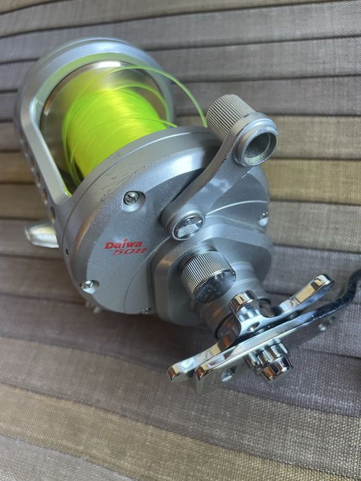 Carreto pesca Daiwa Saltist 50H