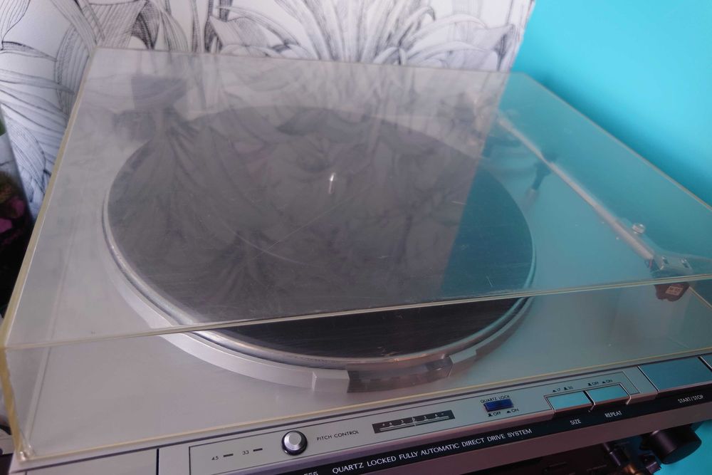 Gramofon JVC QL-F55 kwarcowy napęd bezpośredni