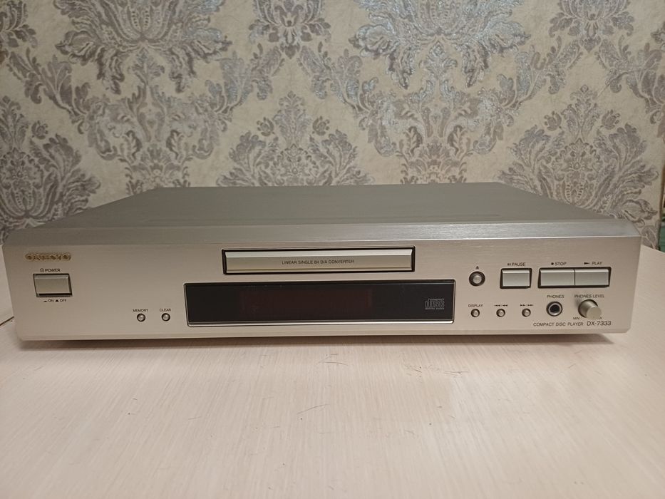 СD програвач Onkyo DX7333/пульт/кабель/оригінальна упаковка+колекція студійних дисків