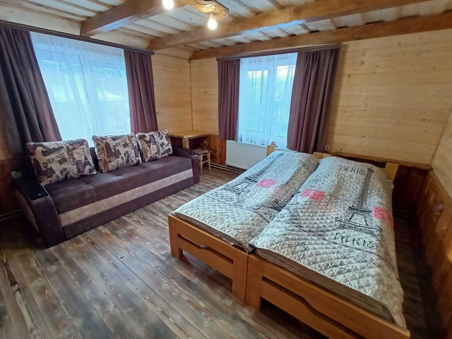 Житло\Відпочинок в Карпатах. Верховина. Приватна садиба.