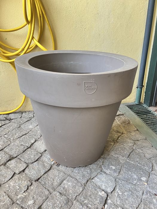 Vaso floreira XL redonda magnolia new garden 60CM