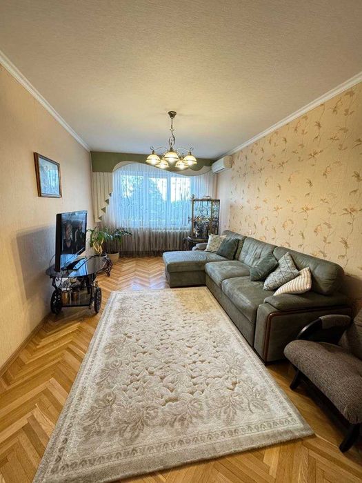 Продаж 3-кімнатної квартири
