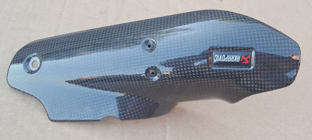 Osłona Carbonowa Carbon Wydechu Tłumika Akrapovic BMW R1200GS ADV K50