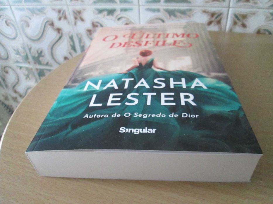 O Último Desfile de Natasha Lester (Oferta de portes)