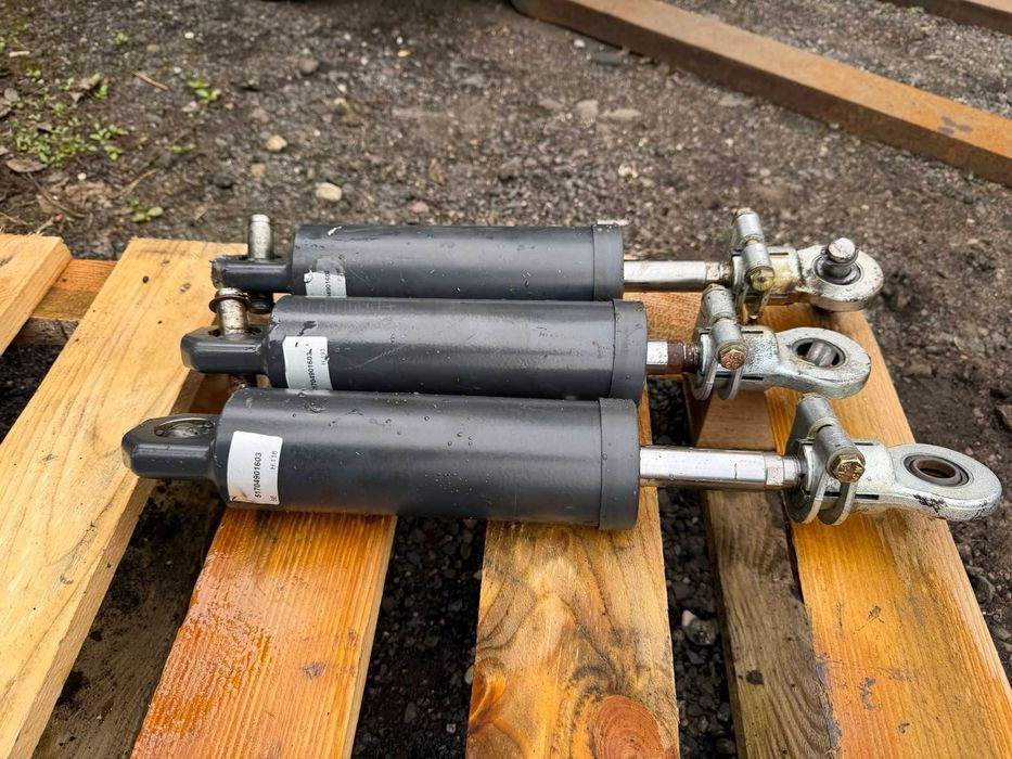Siłownik hydrauliczny
