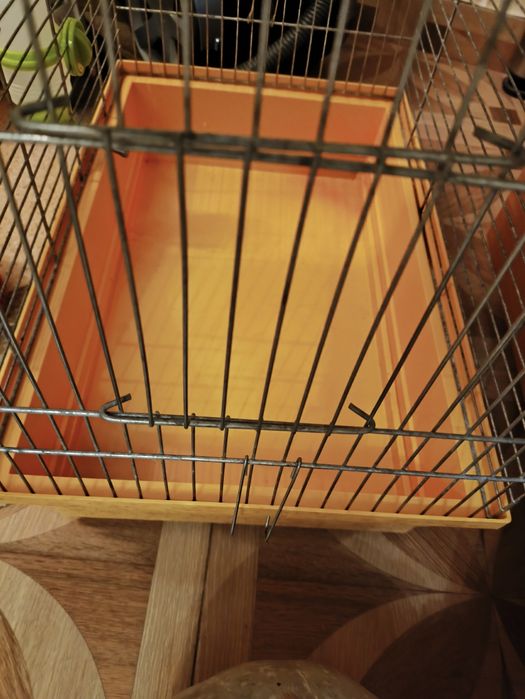 Клітка для папуг, пташок