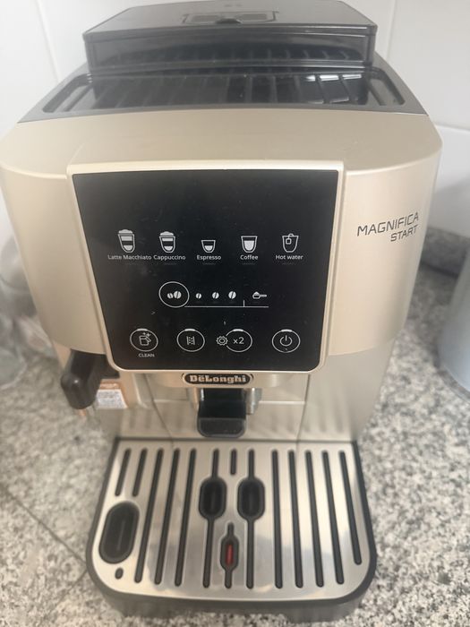 Maquina de cafe Delongi