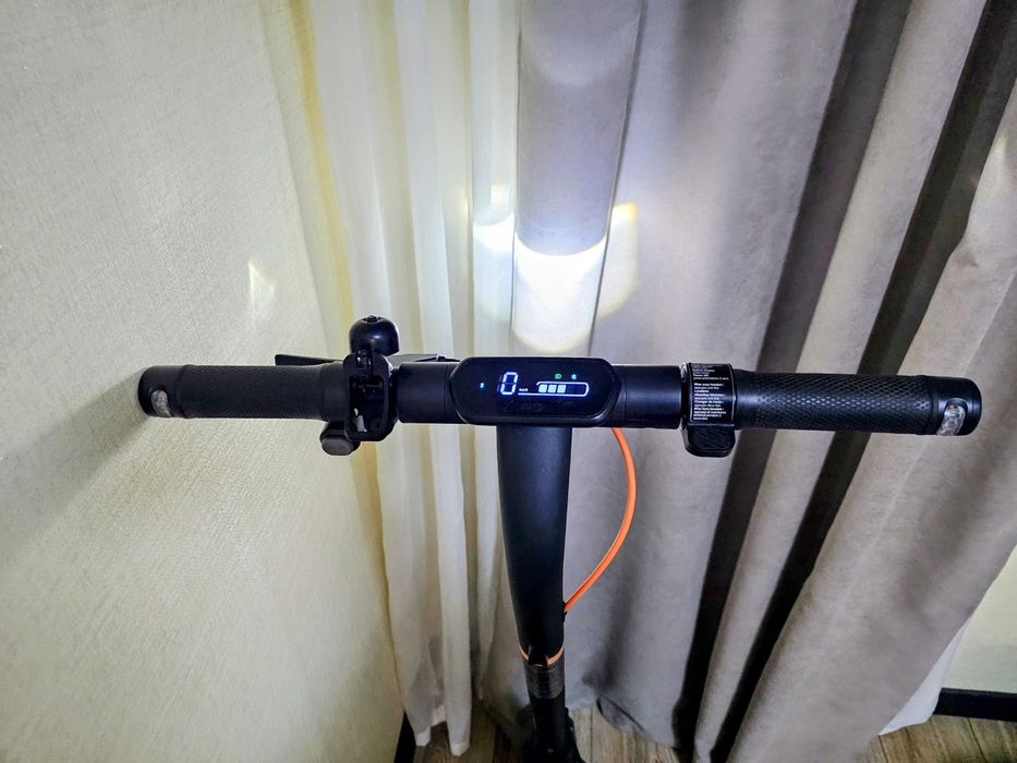 Електросамокат Ninebot E2 Pro