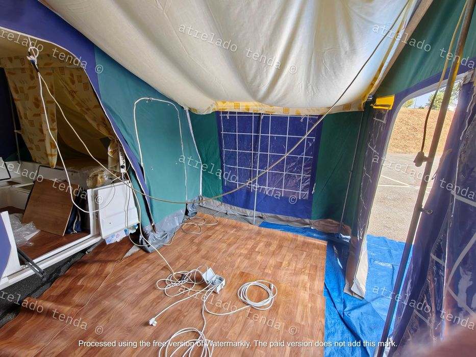 Vendo atrelado tenda saurium supreme para campismo.