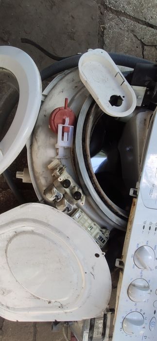 Продам запчастини до пральної машини Indesit WIUL 103
