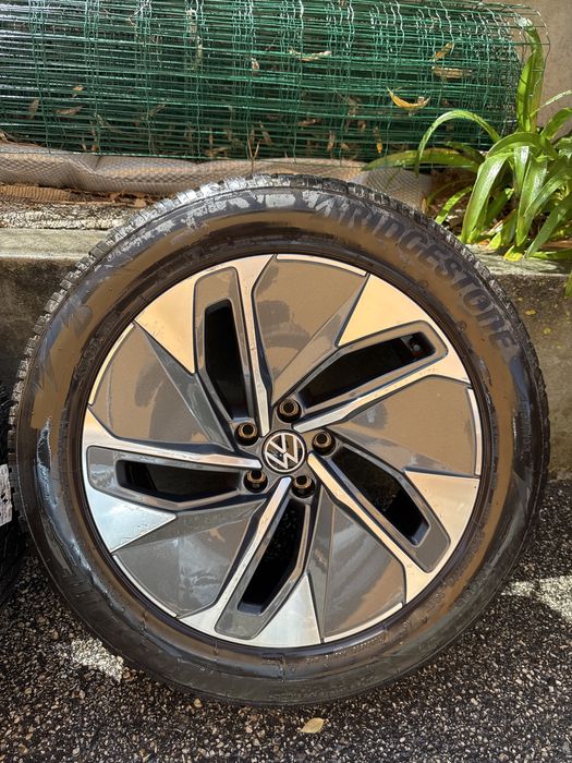 Jantes e pneus novos bridgestone VW