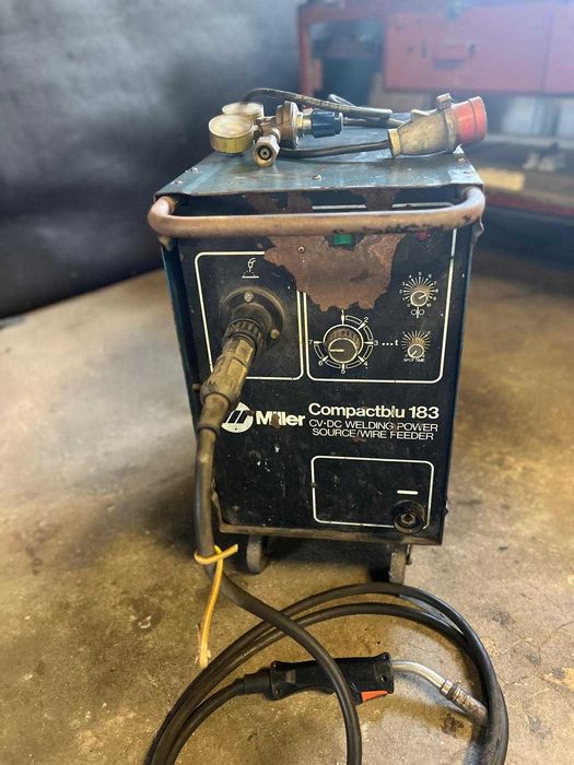 Máquina soldar MIG semi-automatica MILLER