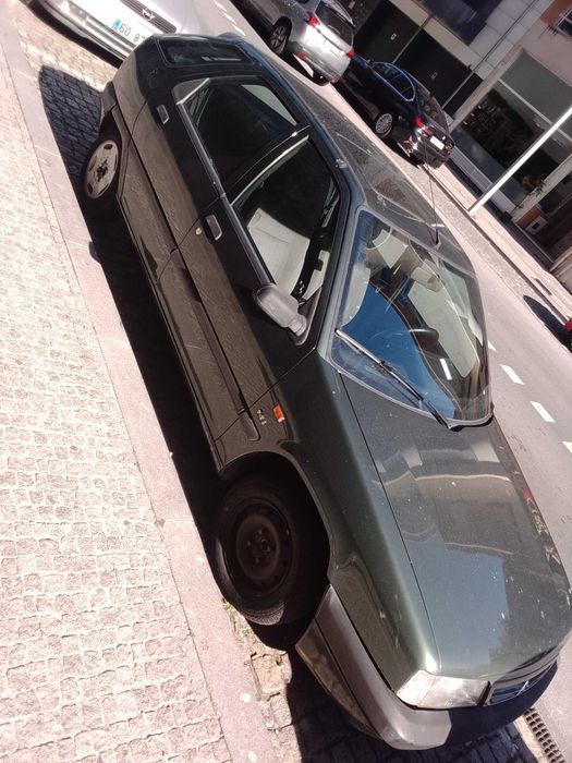 Vendo citroen az gasolina 1,4 de 94 ótimo carro anda diariamente