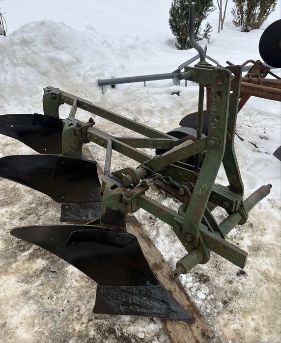 Плуг Unia Grudziadz 3/30 см